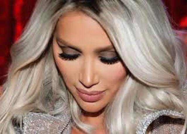 شاهد.. مايا دياب تعود لـ« انستجرام» بفستان فاضح