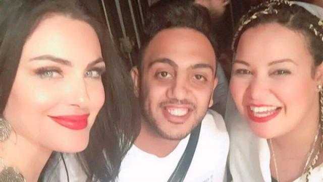 دارين حداد مع ويزو و أوس أوس في عروض مسرح مصر