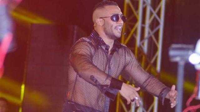 محمد رمضان يبهر جمهوره بآخر حفلاته الغنائية بالساحل