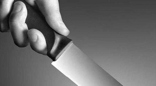 حاولت ضبط سرقته داخل شقتها فتخلص منها بهذه الطريقة