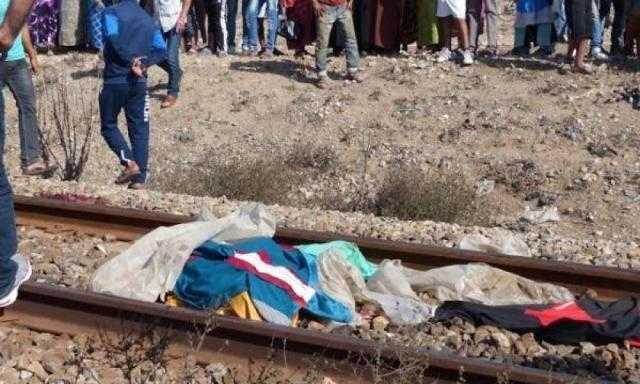أمن إمبابة يكشف سبب سقوط شاب من أعلى قطار ركاب