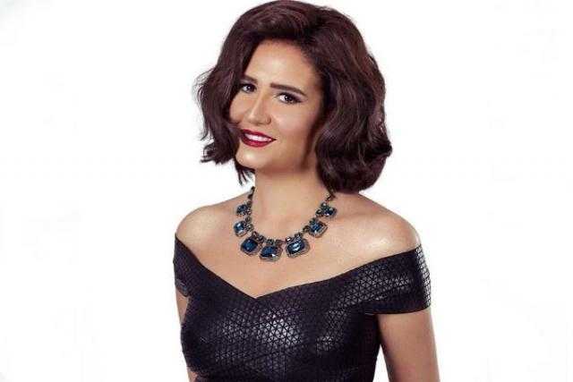 بسبب صورة .. وصلة غزل لـ« هنا شيحة »من جمهورها