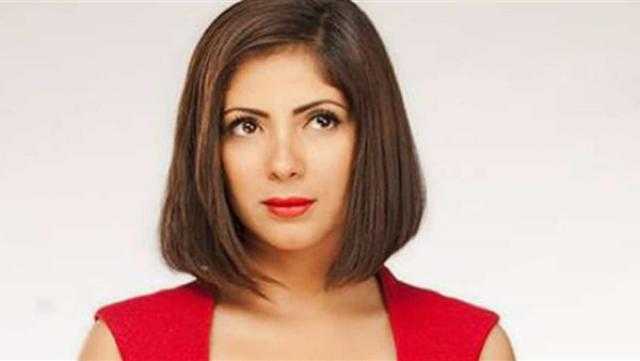 منى زكي تفاجئ جهورها بهذه الإطلالة