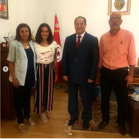 شاهد.. هند صبري تدلي بصوتها في انتخابات تونس