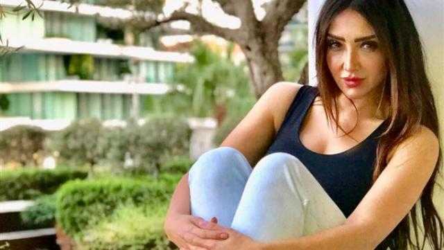 بالكاجوال.. إطلالة جديدة لـ سامية الطرابلسي (صور)