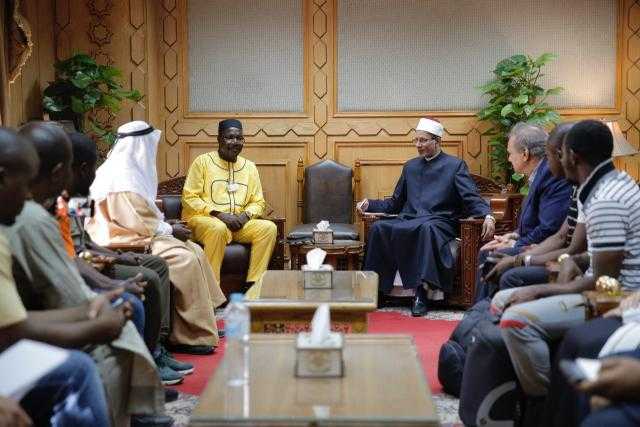 الأعلى للشؤون الإسلامية بسيراليون: مبعوثي الأزهر دورهم محوري في نشر قيم التسامح