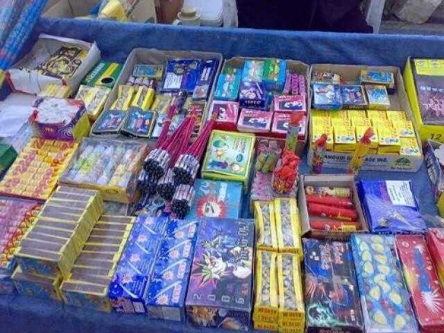 «الداخلية» تنجح في إحباط تهريب بضائع محظور دخولها للبلاد