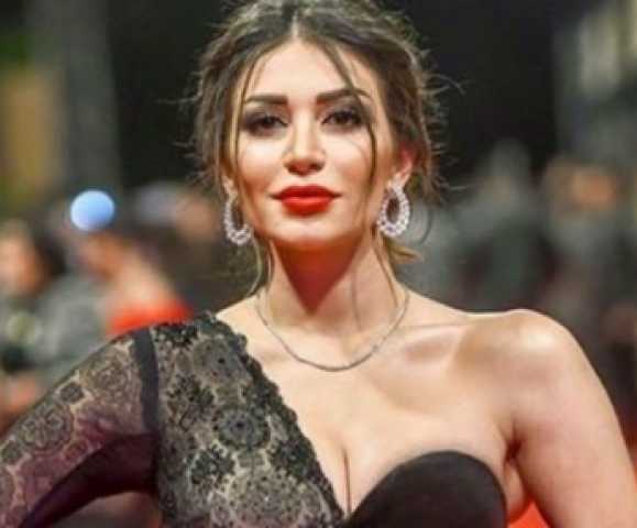 سارة نخلة: «كل اللي بيشوفني بيفتكرني من المنصورة» (فيديو)