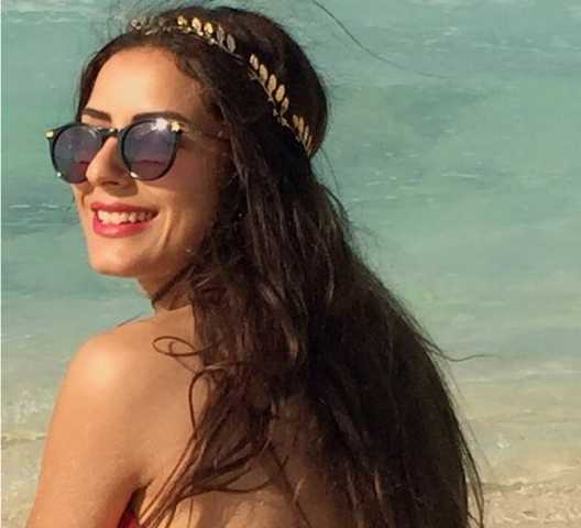 ريهام أيمن تخضع لجلسة تصوير جديدة (صور)