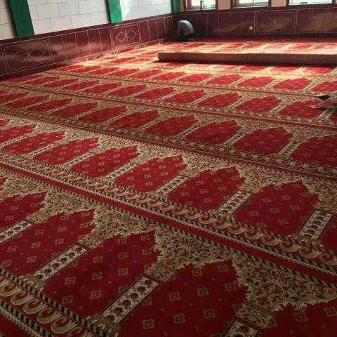 اعتماد صرف 160 ألف متر سجاد لفرش المساجد كدفعة أولى للعام الحالي