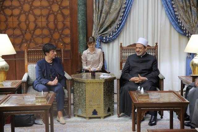 الإمام الأكبر يستضيف وفد منتدى ريميني للصداقة بين الشعوب