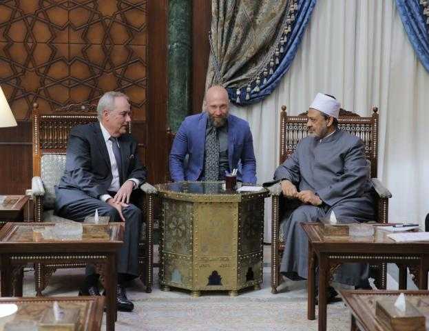 الإمام الأكبر: نبذل جهودًا كبيرة لمواجهة الفكر المتطرف