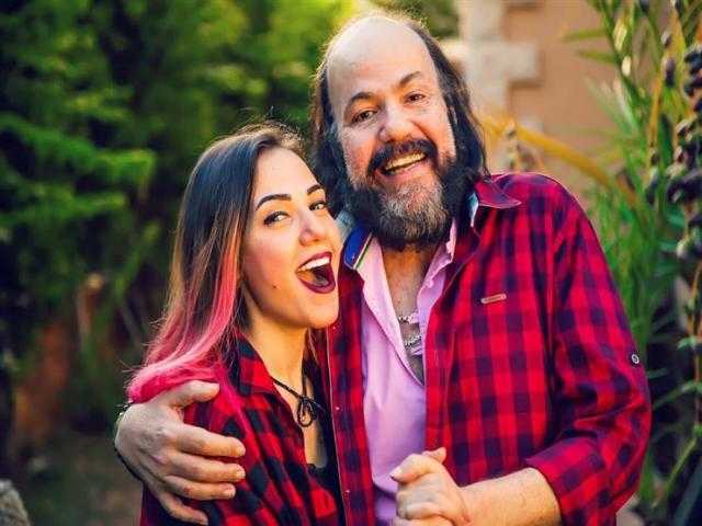 إيمي طلعت زكريا: «الناس بتقولى بابا مات.. وأنا بقول أنت عايش في قلبي»