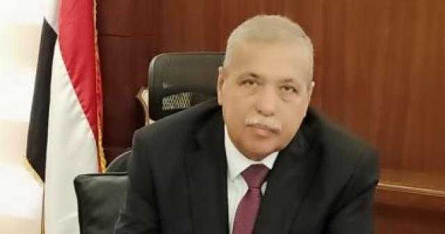 إحالة أطباء وعاملين بوحدة صحية للمحاكمة لإصدارهم شهادات وفاة لمواطنين على قيد الحياة