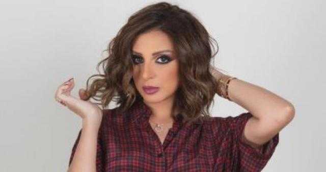أنغام تنتهى من تسجيل 5 أغانى من ألبومها الجديد