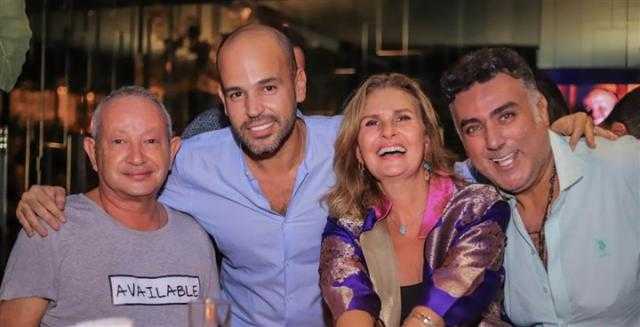 بالصور.. ساويرس ويسرا يحتفلان بنجاح «حبيبى يا ليل» مع أبو