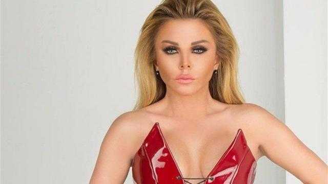 رزان مغربي توجه رسالة للشعب اللبناني