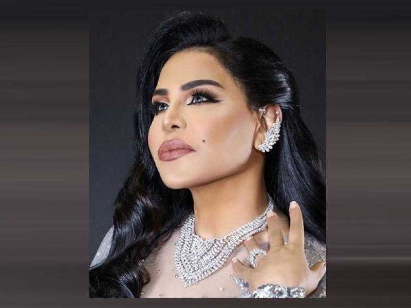 أحلام الشامسي زهرة لؤلؤ بيضاء فى أحدث ظهور