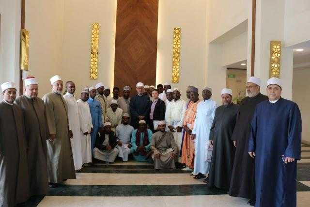 بالصور.. ”البحوث الإسلامية”: الوقت الحالي يتطلب دعاة لديهم رؤية للواقع المحيط