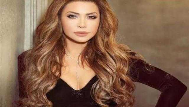 نوال الزغبي تروج لحفلها في موسم الرياض