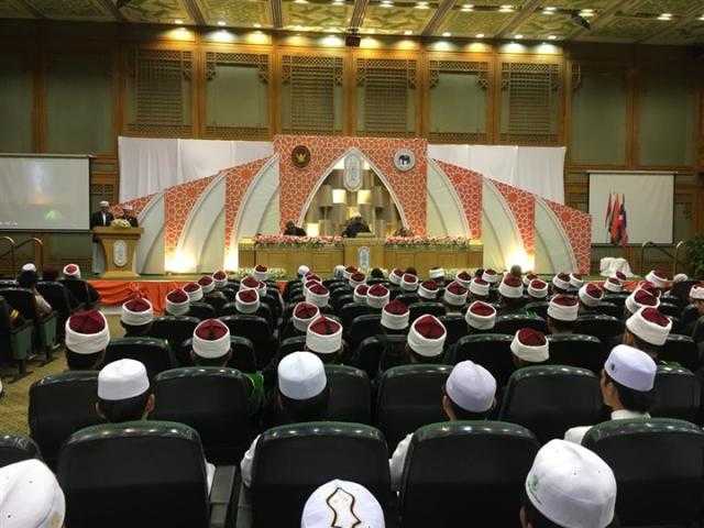عميد أصول الدين: طلاب الأزهر الوافدون رسل سلام للعالم