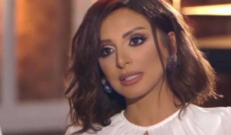 أنغام تشارك جمهورها صورا جديدة.. و الجمهور: نورتي الدنيا