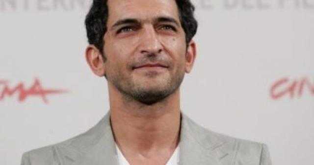 إسرائيل تبارك للعميل عمرو واكد التعاون السينمائي