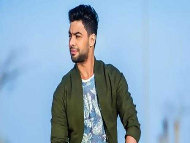 قصاد عيوني يحصد على 250 ألف مشاهدة (فيديو)