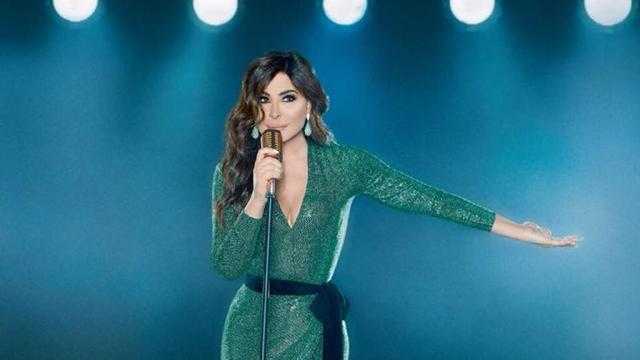 غدًا.. إليسا تحيي حفلا بأوبرا جامعة مصر
