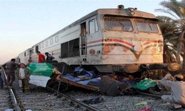 عاجل ..مصرع 6 أشخاص بتصادم قطار مع سيارة فى ميت غمر