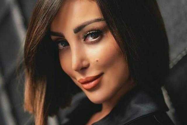 شاهد.. زوجة تامر حسني تشعل السوشيال بإطلالة ساخنة