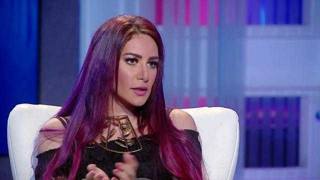 إيمي سلطان: ”الباليه صعب على المخ والأعصاب ومليان عمليات” (فيديو) 
