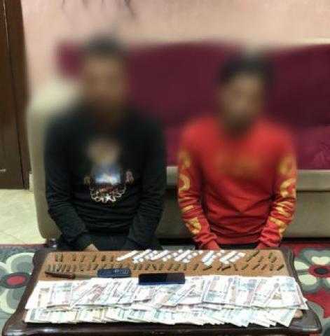 ضبط شخصين لقيامهما بالإتجار في المواد المخدرة بسوهاج