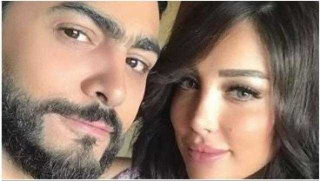 شاهد.. زوجة تامر حسنى تستعرض أنوثتها في الكويت
