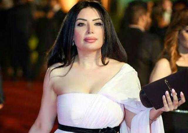 عبير صبرى تخطف الأنظار بإطلالة شتوية