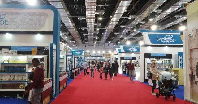 مليونان و800 ألف جنيه مبيعات هيئة الكتاب فى معرض القاهرة الدولى
