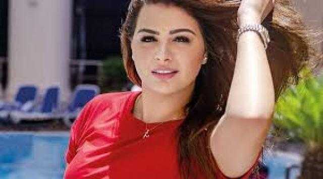 هنادي مهنى تتألق بإطلالة شتوية