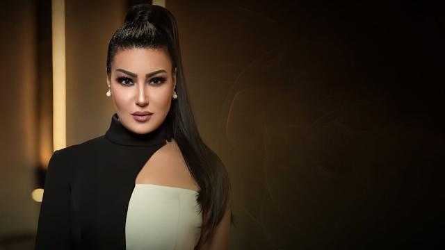 شاهد.. سمية الخشاب تتألق باللون الأسود