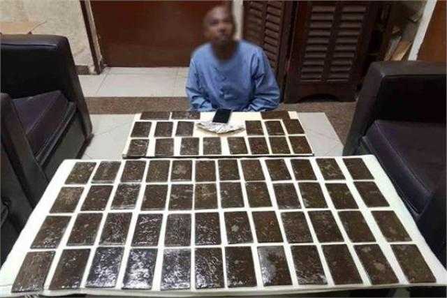 ضبط شخص بحوزته 65 طربه حشيش بمحطة سكك حديد القاهرة