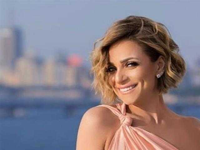 ريم البارودي تخطف الأنظار في أحدث ظهور لها