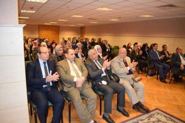 بالصور.. رئيس ”النيابة الإدارية” يفتتح ندوة تثقيفية تحت عنوان ”القيم والتقاليد القضائية”