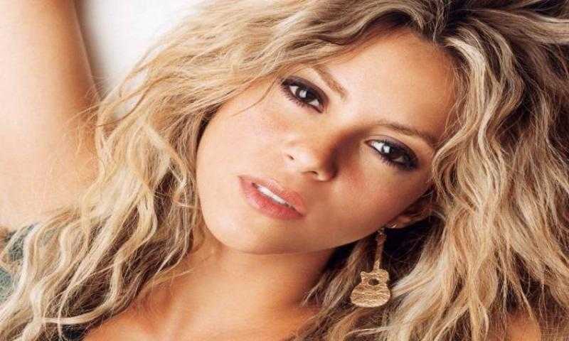 تعرف على أرباح شاكيرا من الهجوم على بيكيه في أغنيتها الجديدة