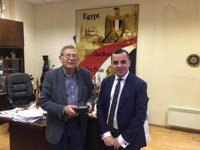 تكريم الكاتب الروسي بيلياكوف في هيئة الكتاب