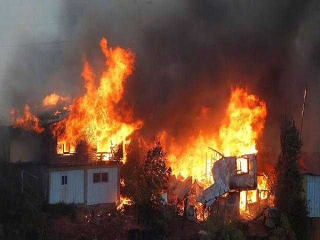 ندب الأدلة الجنائية بشأن حريق ستوديو تصوير بالهرم