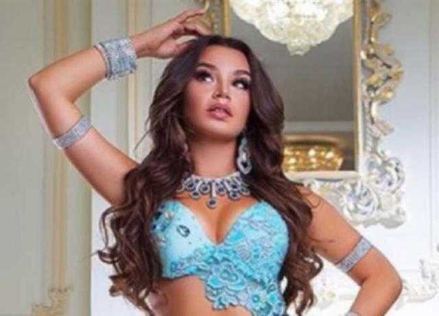 بفوق الركبة.. جوهرة تثير الجدل من أحدث جلسة تصوير