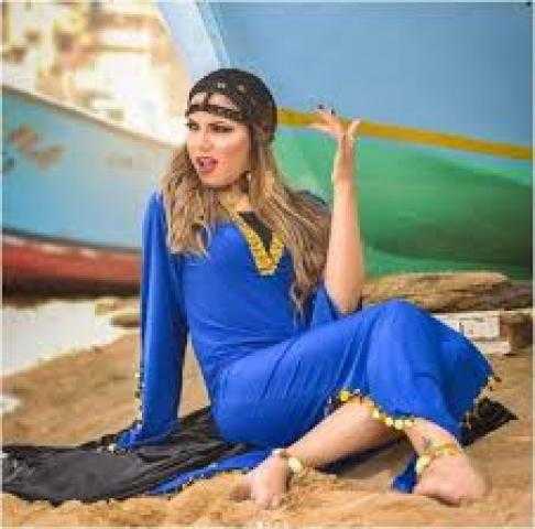 ابنة طلعت زكريا تستعرض أنوثتها بإطلالة جريئة