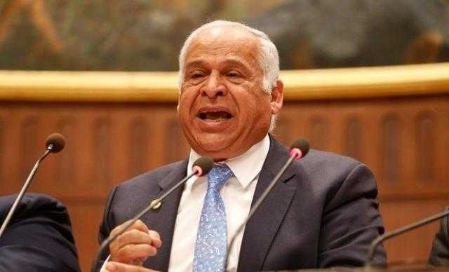 فرج عامر يشيد بتوجيه الرئيس بسداد 30% من مستحقات المصدرين