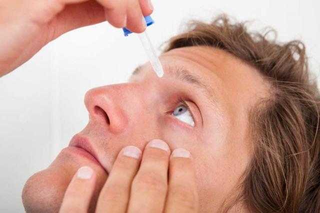 الإفتاء: قطرة العين لا تفطر الصائم.. إليك التفاصيل