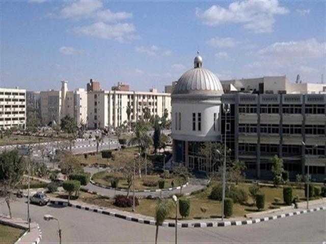 بدء أعمال امتحانات الدراسات العليا بكلية الآداب بالفيوم
