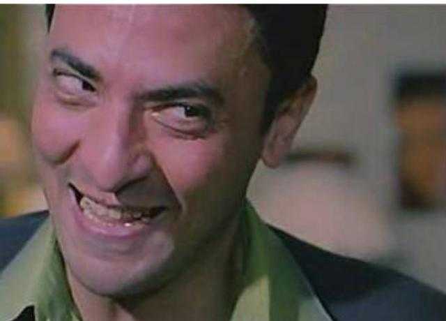شاهد.. تعليق محمد رجب على صورة فتحي عبد الوهاب